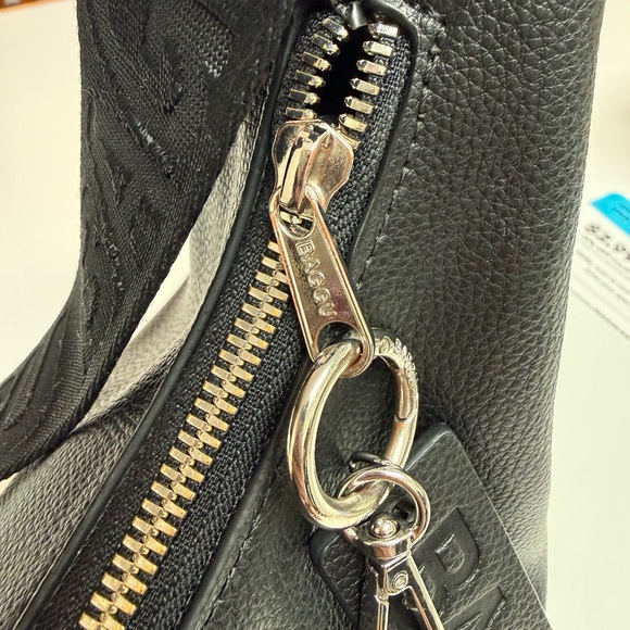 lululemon everywhere belt bag carnation red Bag, Monogram Metallic 1L – The Beautry Color:Go Pack Go The 3 Overall Best size__small